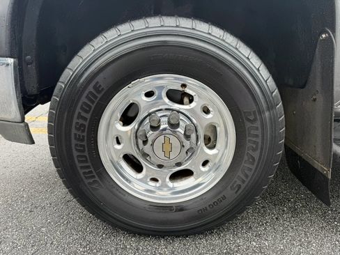 Used 2002 Chevrolet Silverado 2500 LS AWD/4WD image 48