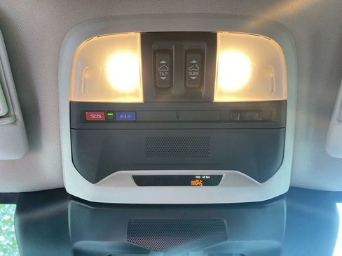 Used 2024 Subaru Crosstrek 2.0i Premium image 23