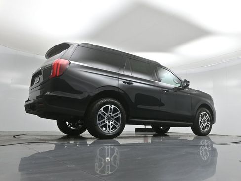 New 2026 Ford Expedition Active AWD/4WD image 47