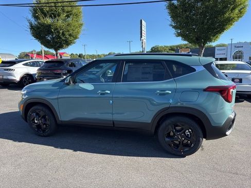 New 2026 Kia Seltos EX w/ EX Sunroof Package image 5