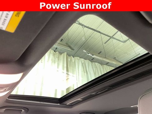 Used 2012 Mercedes-Benz C 300 4MATIC Sedan image 3