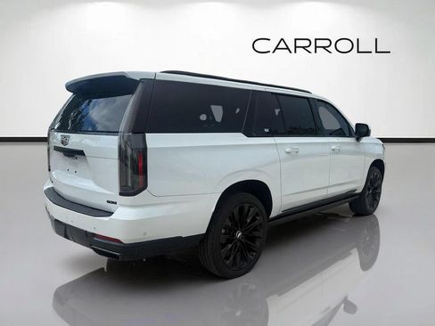 Used 2025 Cadillac Escalade ESV Sport Platinum w/ LPO, ONYX Package AWD/4WD image 3