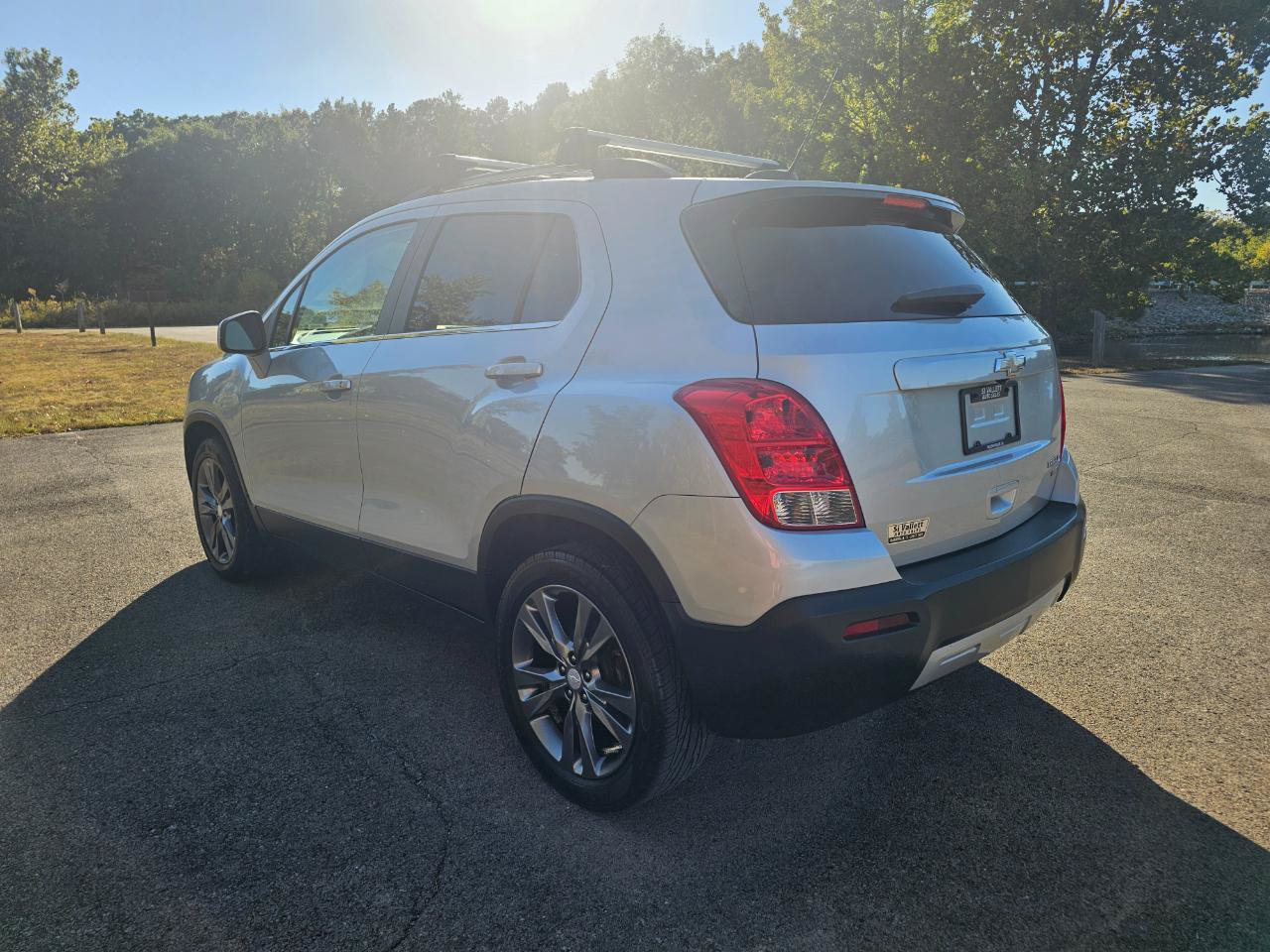 Used 2016 Chevrolet Trax LT w/ LT Sun and Sound Package AWD/4WD image 7