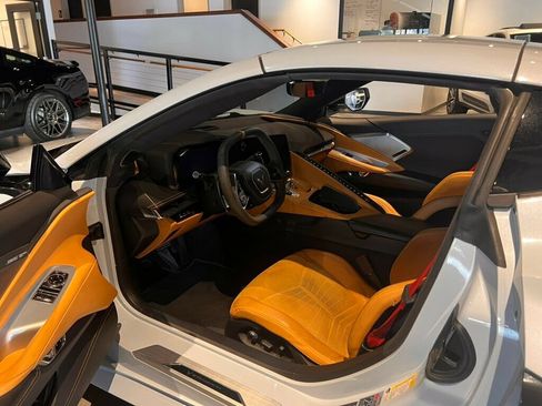 Used 2020 Chevrolet Corvette Stingray Premium Cpe w/ 3LT Preferred Equipment Group RWD image 15