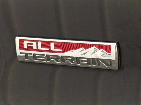Used 2017 GMC Sierra 1500 SLT AWD/4WD image 47