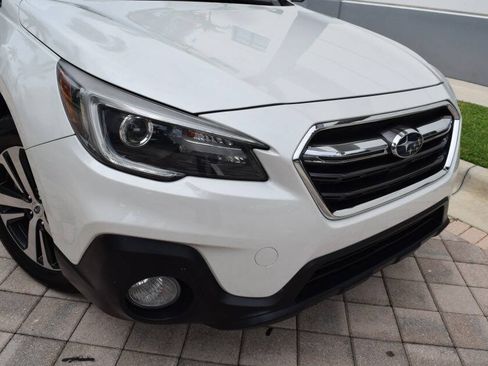 Used 2018 Subaru Outback 2.5i Limited AWD/4WD image 8