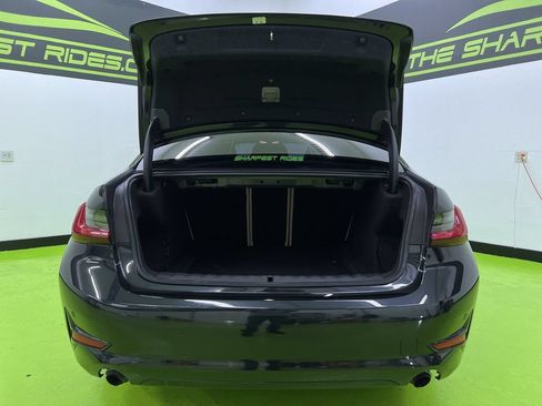 Used 2022 BMW 330i Sedan w/ Driving Assistance Package RWD image 9