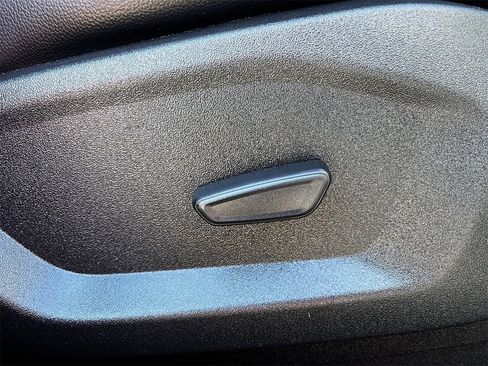 Used 2024 Ford Edge ST-Line image 25