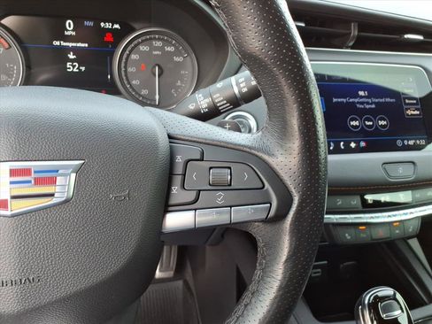 Used 2020 Cadillac XT4 Sport w/ Technology Package image 17