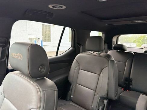 Used 2023 Chevrolet Traverse High Country w/ LPO, Floor Liner Package AWD/4WD image 66