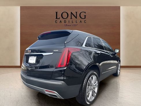 Used 2025 Cadillac XT5 Premium Luxury image 5