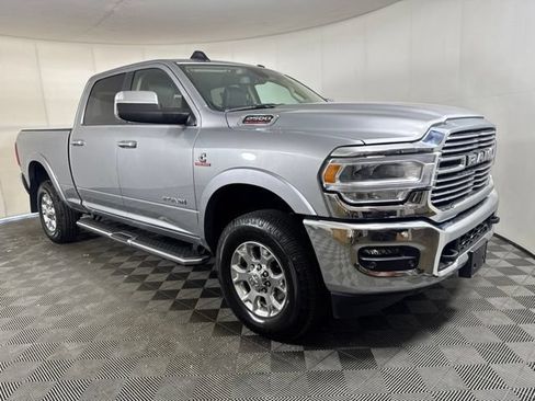 Used 2022 RAM 2500 Laramie AWD/4WD image 1