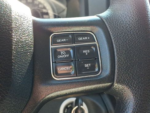 Used 2019 RAM 1500 Express w/ Express Value Package AWD/4WD image 18