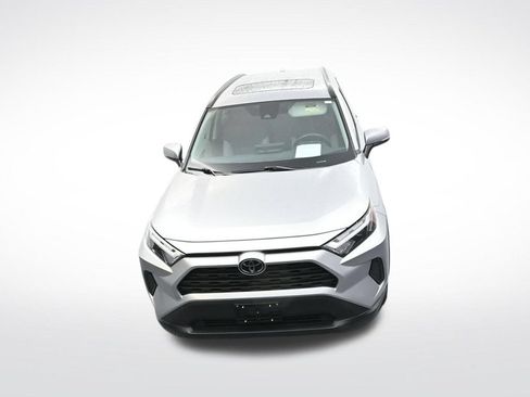 Used 2025 Toyota RAV4 XLE w/ Convenience Package FWD image 24