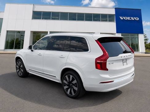 Used 2024 Volvo XC90 T8 Plus w/ Protection Package Premier AWD/4WD image 7