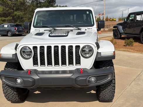 Used 2020 Jeep Gladiator Rubicon image 3