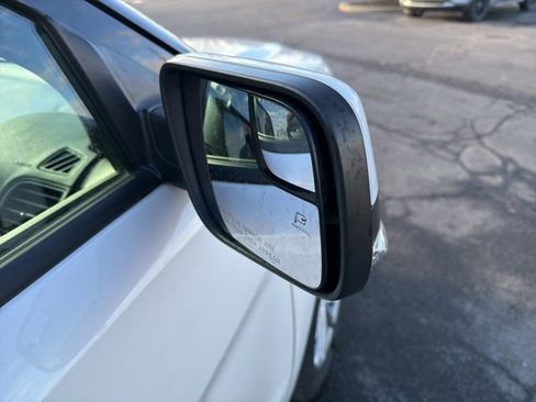 Used 2016 Ford Explorer Limited image 4