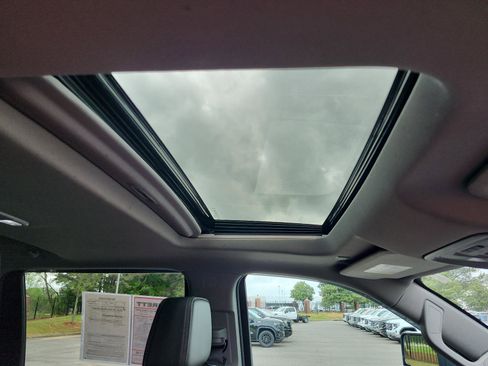 Certified 2024 GMC Sierra 2500 Denali w/ Denali Reserve Package image 11