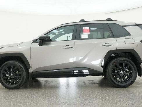 Used 2026 Toyota RAV4 SE FWD image 22