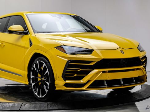 Used 2021 Lamborghini Urus AWD/4WD image 26