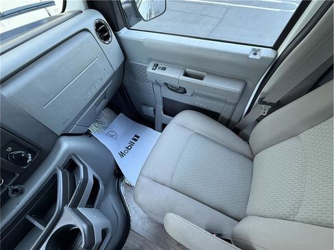 Used 2014 Ford E-150 and Econoline 150 Wagon image 11