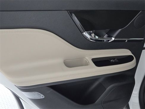 New 2026 Lincoln Corsair Grand Touring image 21