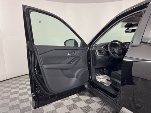 New 2026 Nissan Rogue SV w/ Cold Weather Package FWD image 17