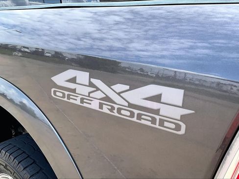 Used 2017 RAM 2500 Limited AWD/4WD image 29