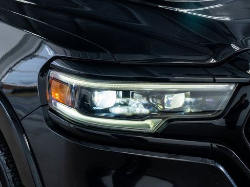 Used 2020 RAM 1500 Limited w/ Black Appearance Package image 18