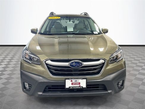 Certified 2022 Subaru Outback Premium image 2