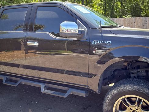 Used 2015 Ford F150 XLT AWD/4WD image 13