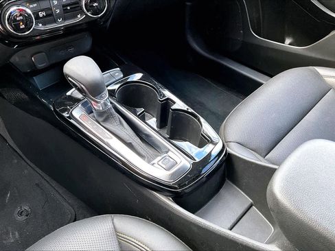 Used 2025 Chevrolet Trax ACTIV w/ Driver Confidence Package image 16