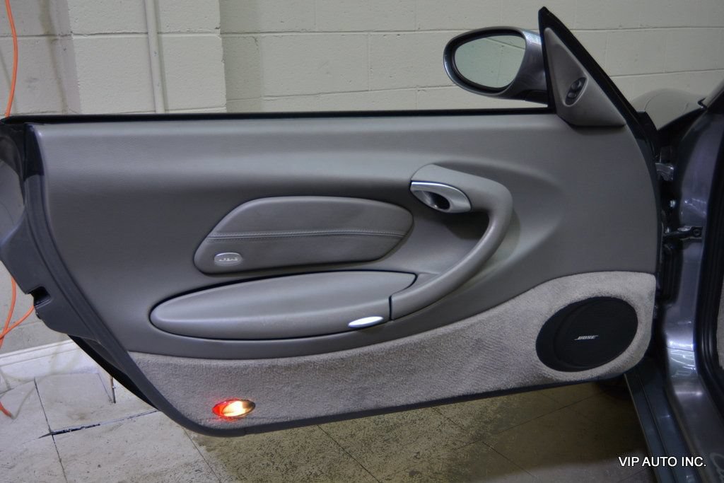 Used 2002 Porsche 911 Carrera 4 AWD/4WD image 13
