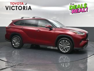 Used 2021 Toyota Highlander Platinum video 1