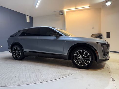 Certified 2024 Cadillac Lyriq Sport RWD image 7
