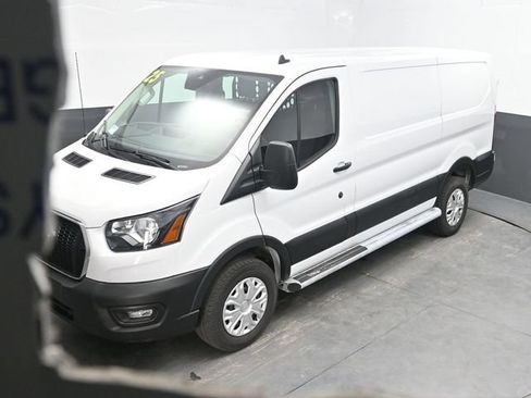 Used 2025 Ford Transit 250 Low Roof w/ Exterior Upgrade Package RWD image 32
