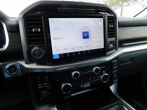 Used 2025 Ford F150 Lariat w/ Equipment Group 501A Mid image 29