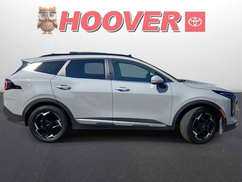 Used 2026 Kia Sportage EX w/ EX Panorama Roof Package FWD image 2