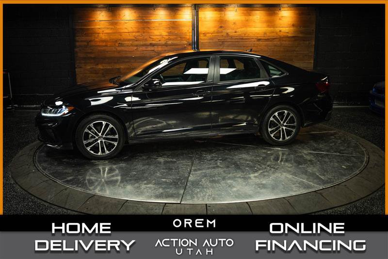 Used 2025 Volkswagen Jetta Sport FWD image 1