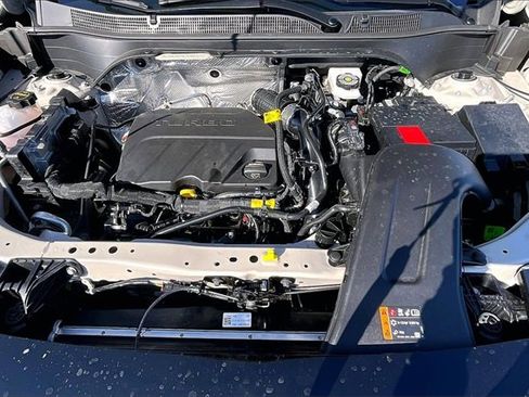 Used 2026 Chevrolet Trax ACTIV w/ Sunroof Package image 30