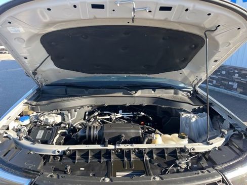 Used 2022 Ford Explorer 4WD w/ Class IV Trailer Tow Package image 22