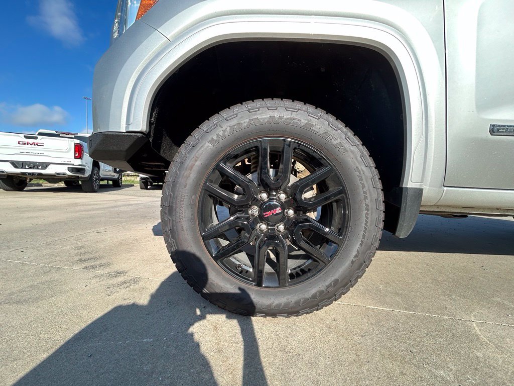 Used 2020 GMC Sierra 1500 Elevation w/ Elevation Value Package AWD/4WD image 6