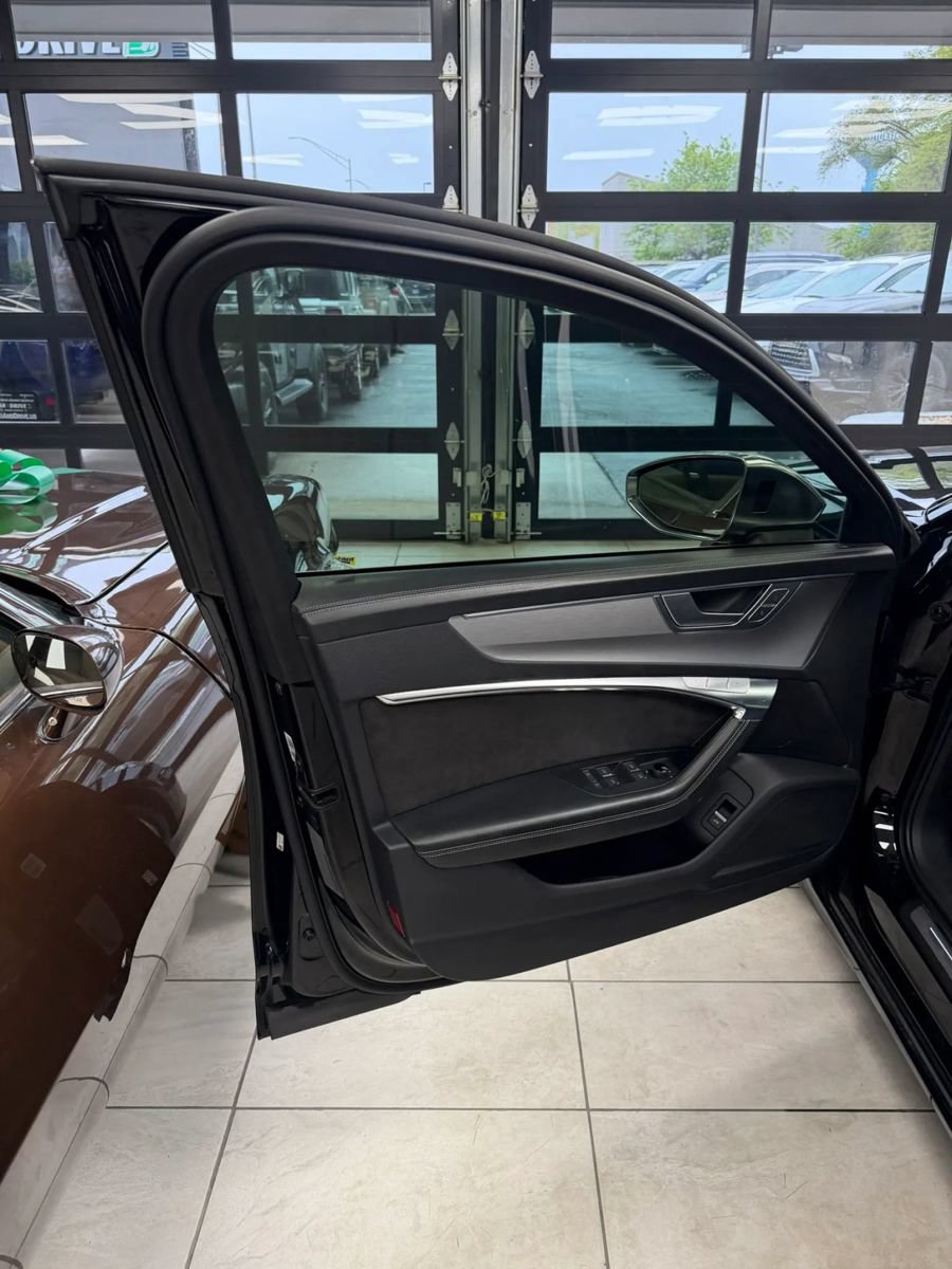 Used 2020 Audi S6 Prestige w/ Prestige Package AWD/4WD image 18