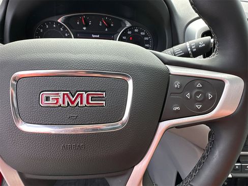 Used 2023 GMC Terrain SLT w/ Tech Package image 26