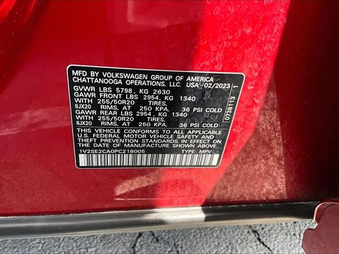 Certified 2023 Volkswagen Atlas Cross Sport SEL R-Line AWD/4WD image 34
