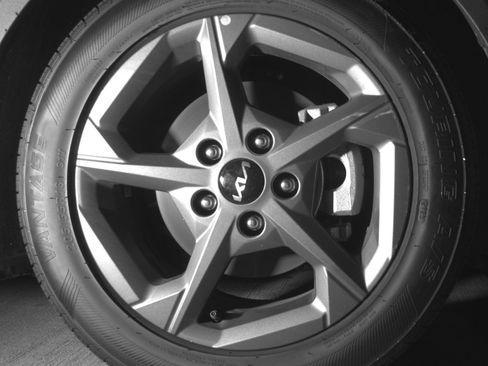 Used 2025 Kia K4 LXS image 13