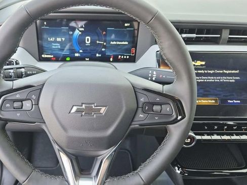 New 2027 Chevrolet Bolt LT w/ Comfort Package FWD image 15