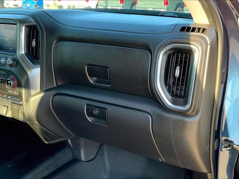 Used 2020 Chevrolet Silverado 1500 LT Trail Boss w/ Convenience Package AWD/4WD image 18