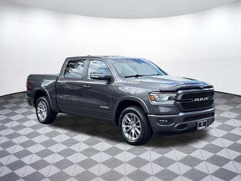 Used 2022 RAM 1500 Laramie w/ Sport Appearance Package AWD/4WD image 7