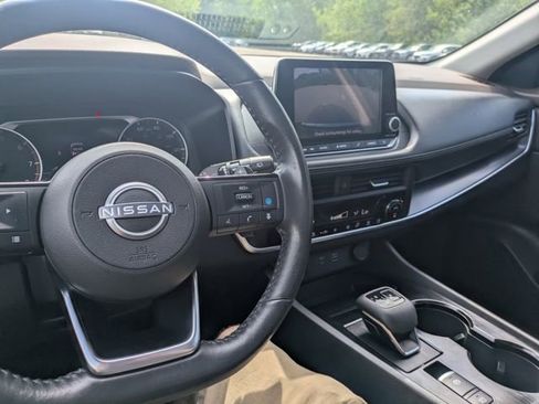 Used 2023 Nissan Rogue SV w/ SV Premium B Package image 34